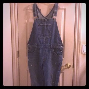 ❌SOLD❌Levi Brand Denim Overalls